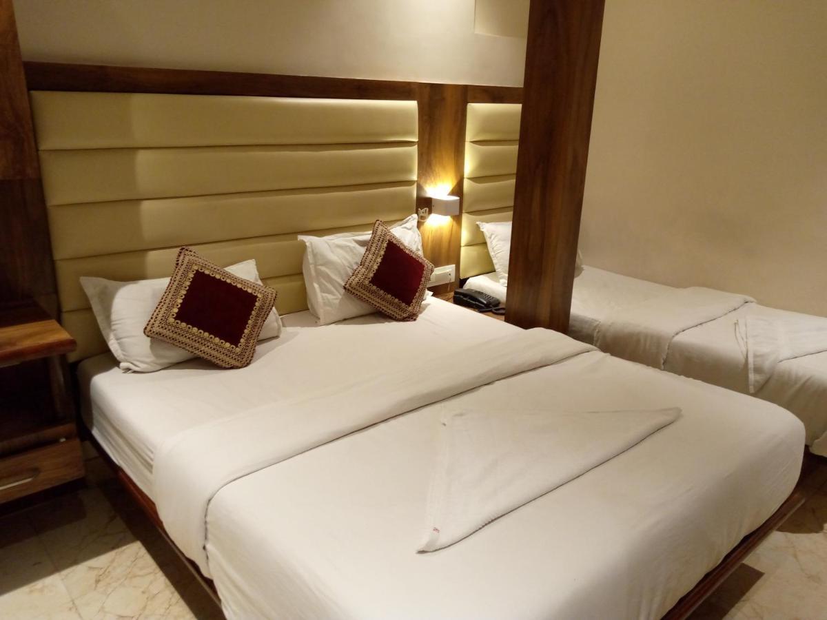 Hotel Adams Inn Near Mumbai Airport Exterior foto
